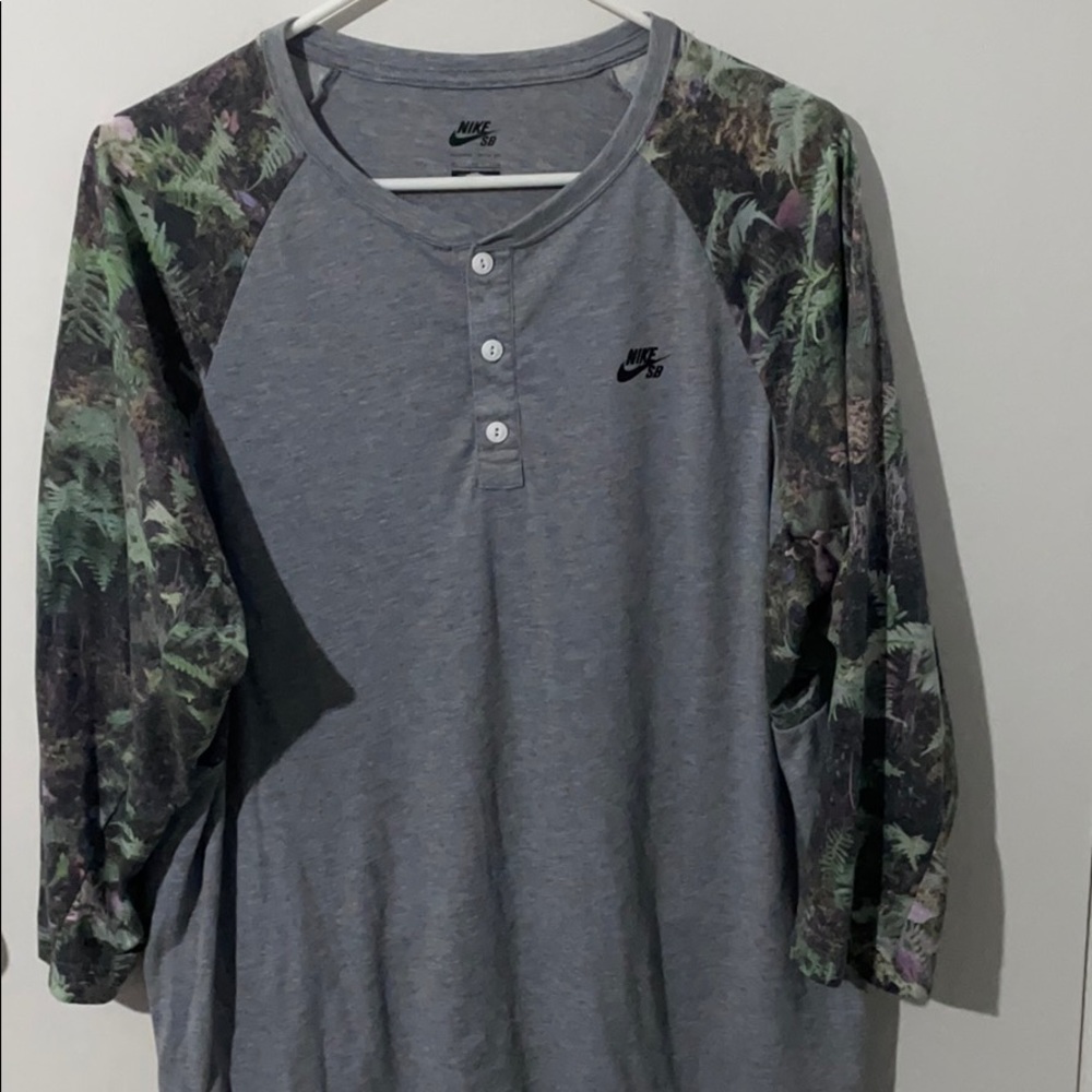 Nike SB Raglan Jungle Sleeve Tee
